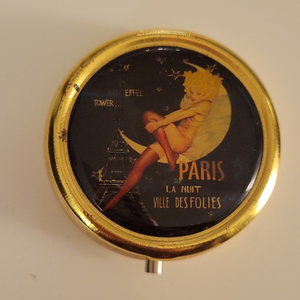 Pretty pill box